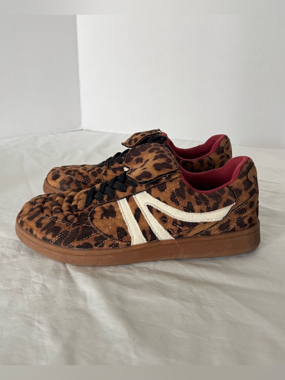 Steve Madden Madrid Leopard sneakers 7M